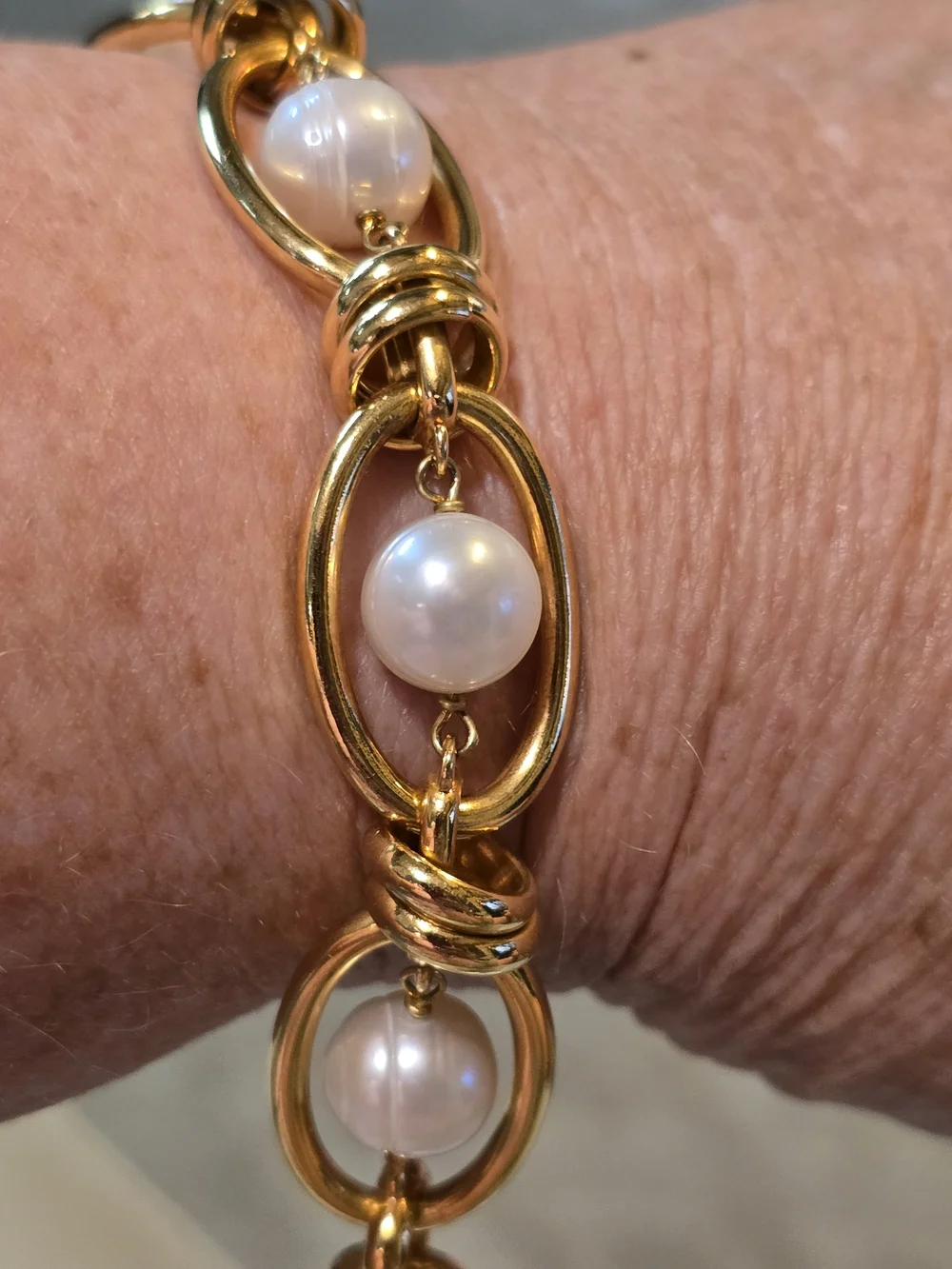 Italian Bronze 18kt Gold Plated Pearl Link Bracelet - Classic Women Jewelry 7.5